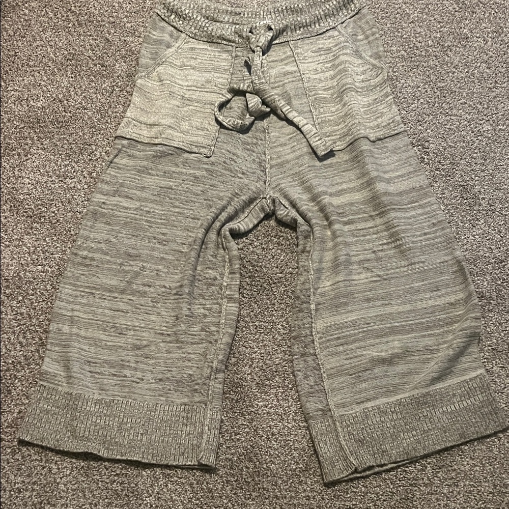 Free People marked green sweater crop Wide Leg Pants S
